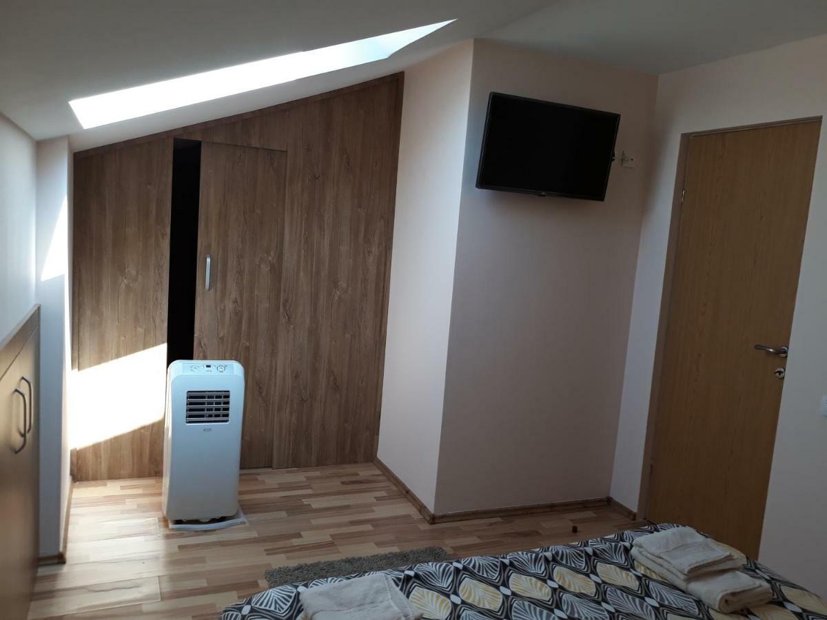 Penthouse Apartament Nufarul Oradea Exteriör bild